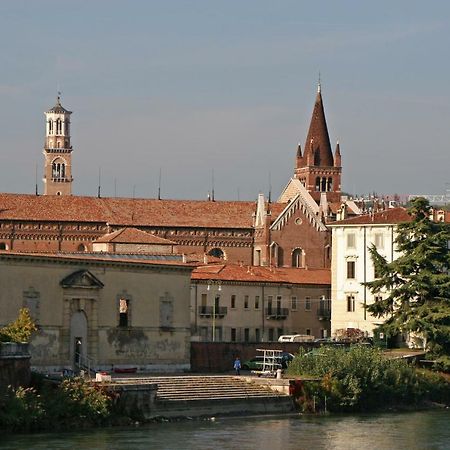 Porta Vittoria Apartment Verona Ngoại thất bức ảnh